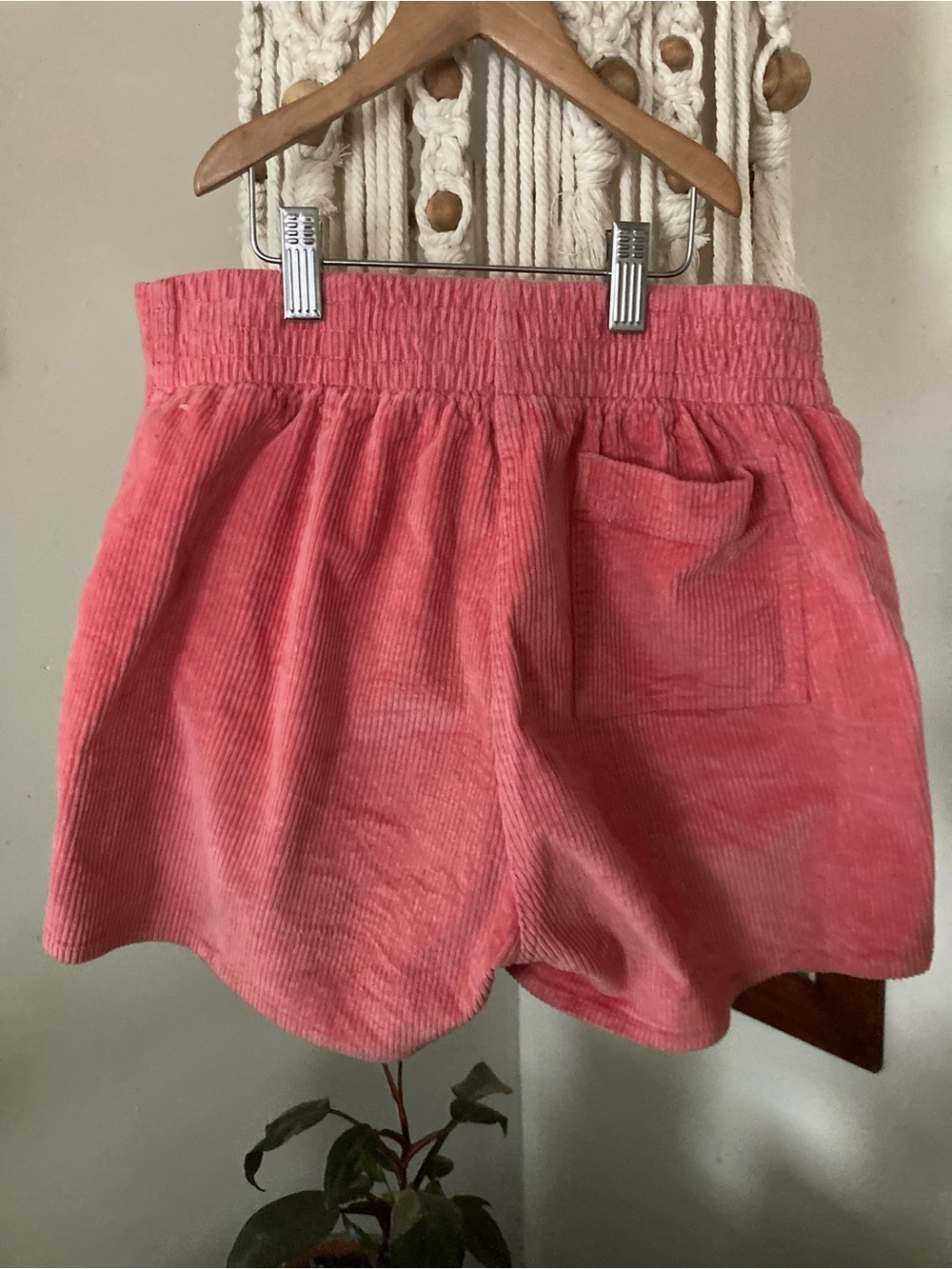 Mollusk women’s shroom corduroy shorts size Small pink - Picture 6 of 6